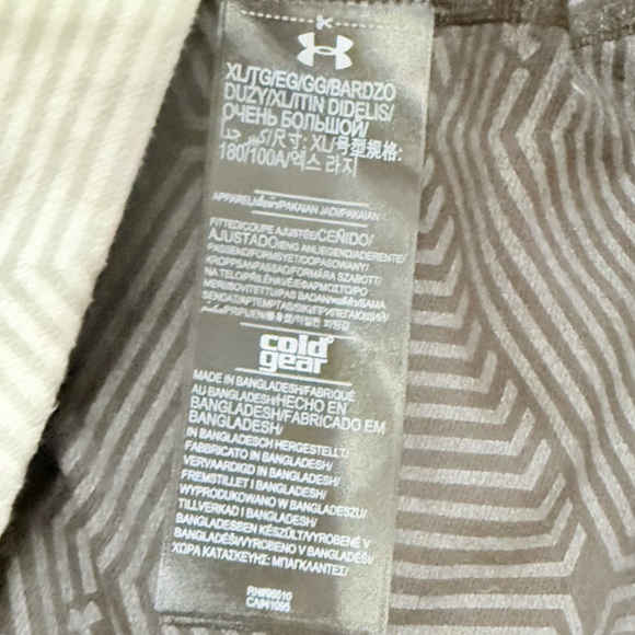 Under Armour Women’s Hunting Camo Long Sleeve Shirt Size XL - Picture 3 of 8